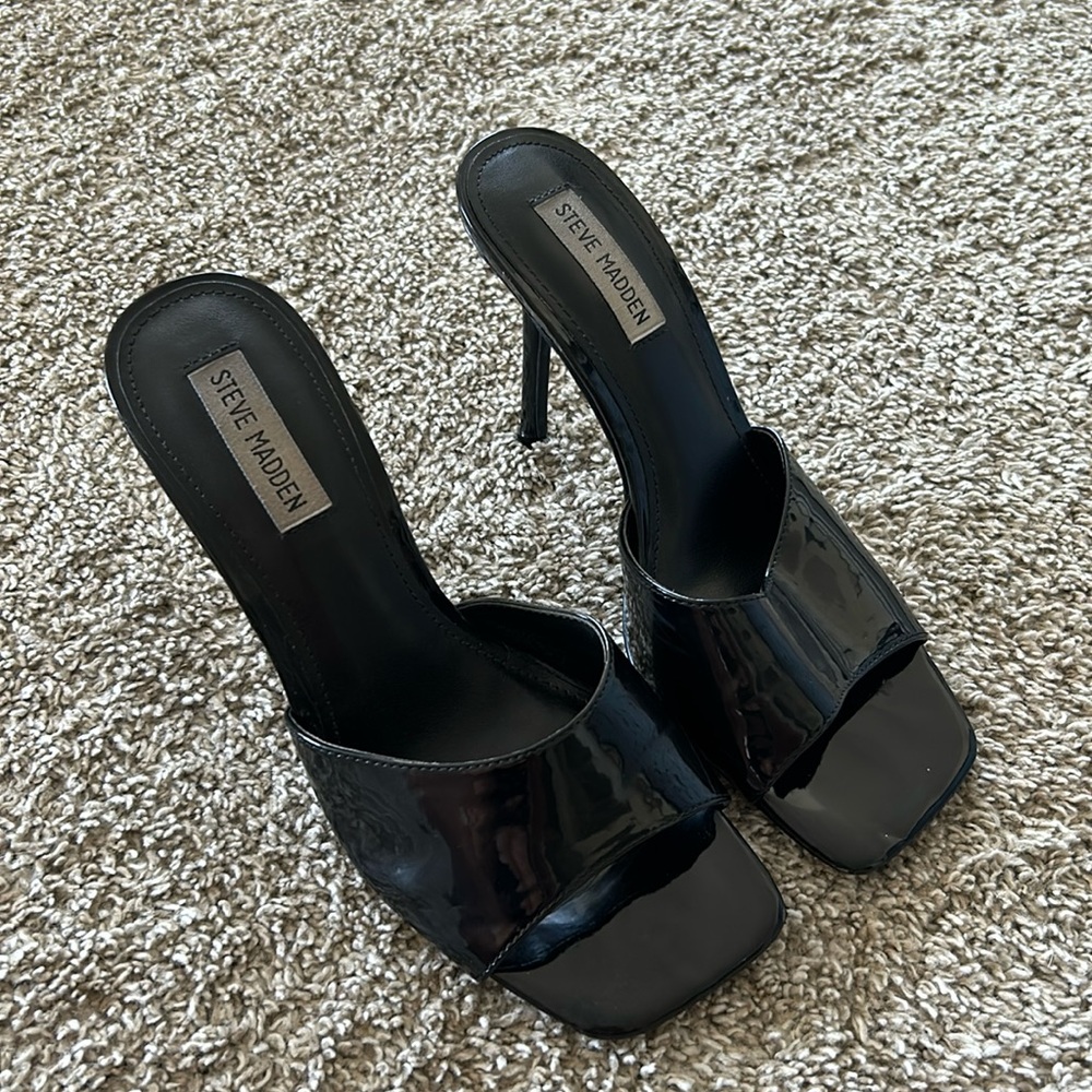 Steve Madden black heels!
